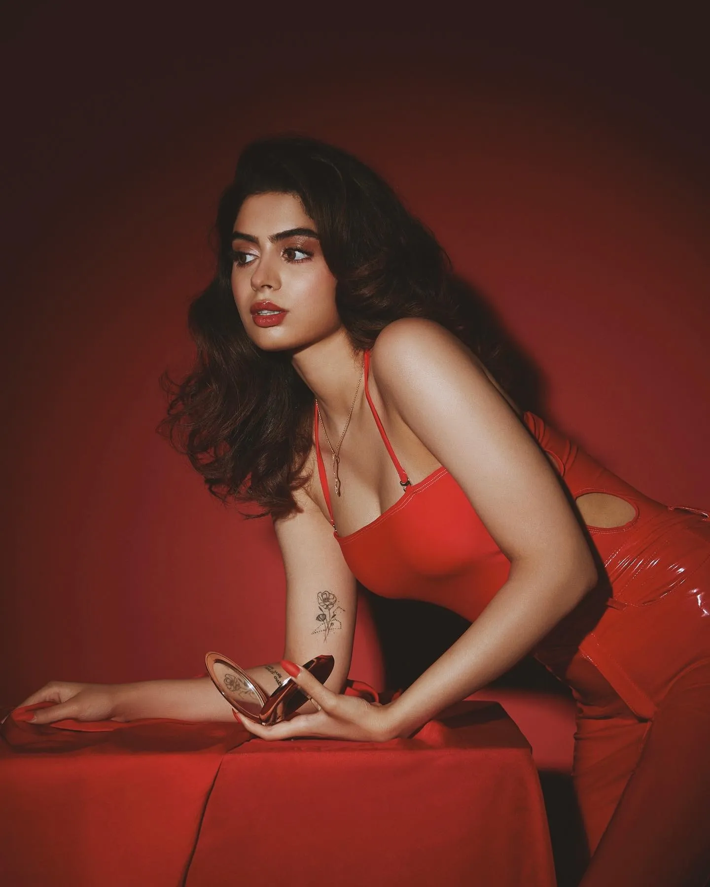 khushi kapoor11 