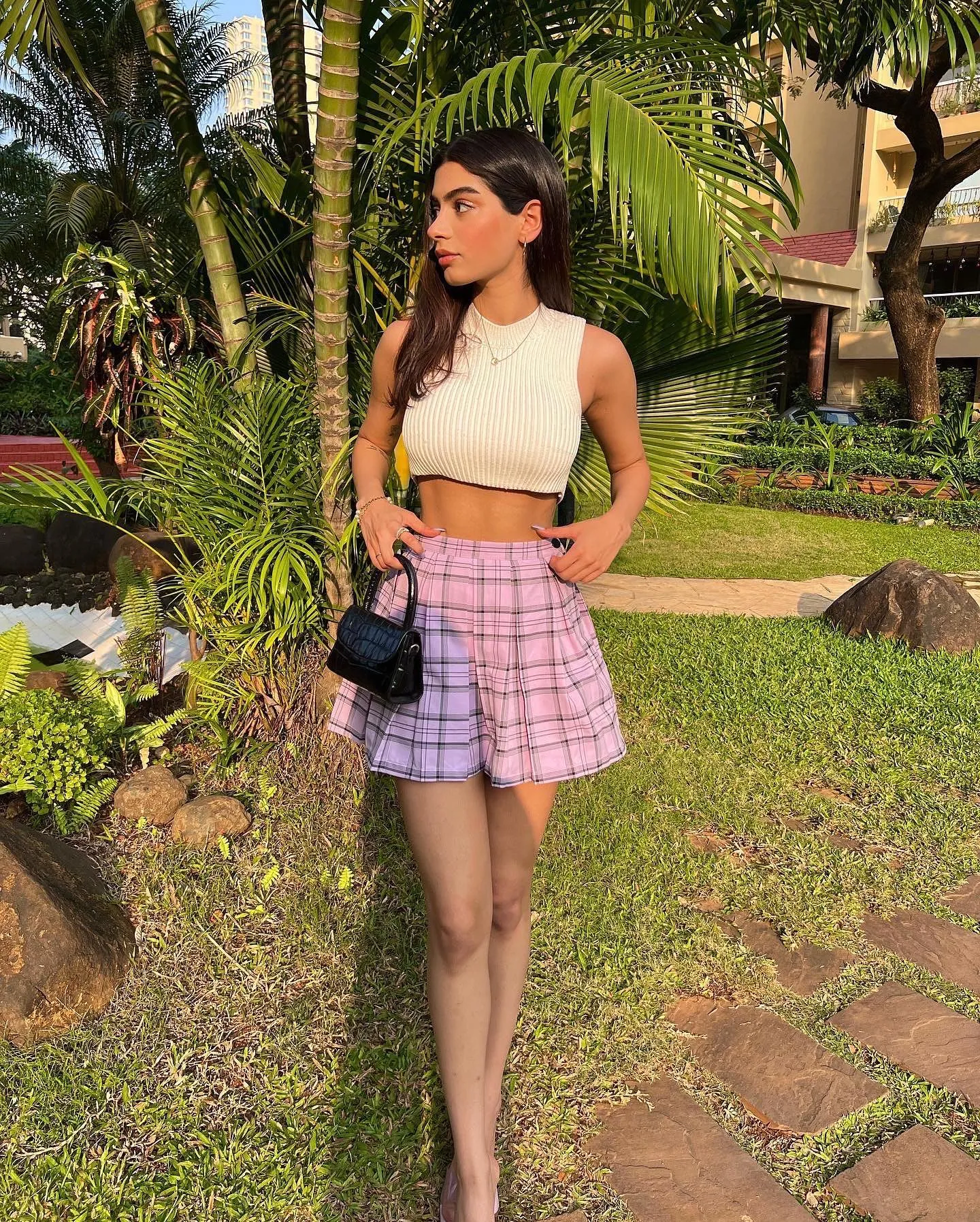 khushi kapoor4 