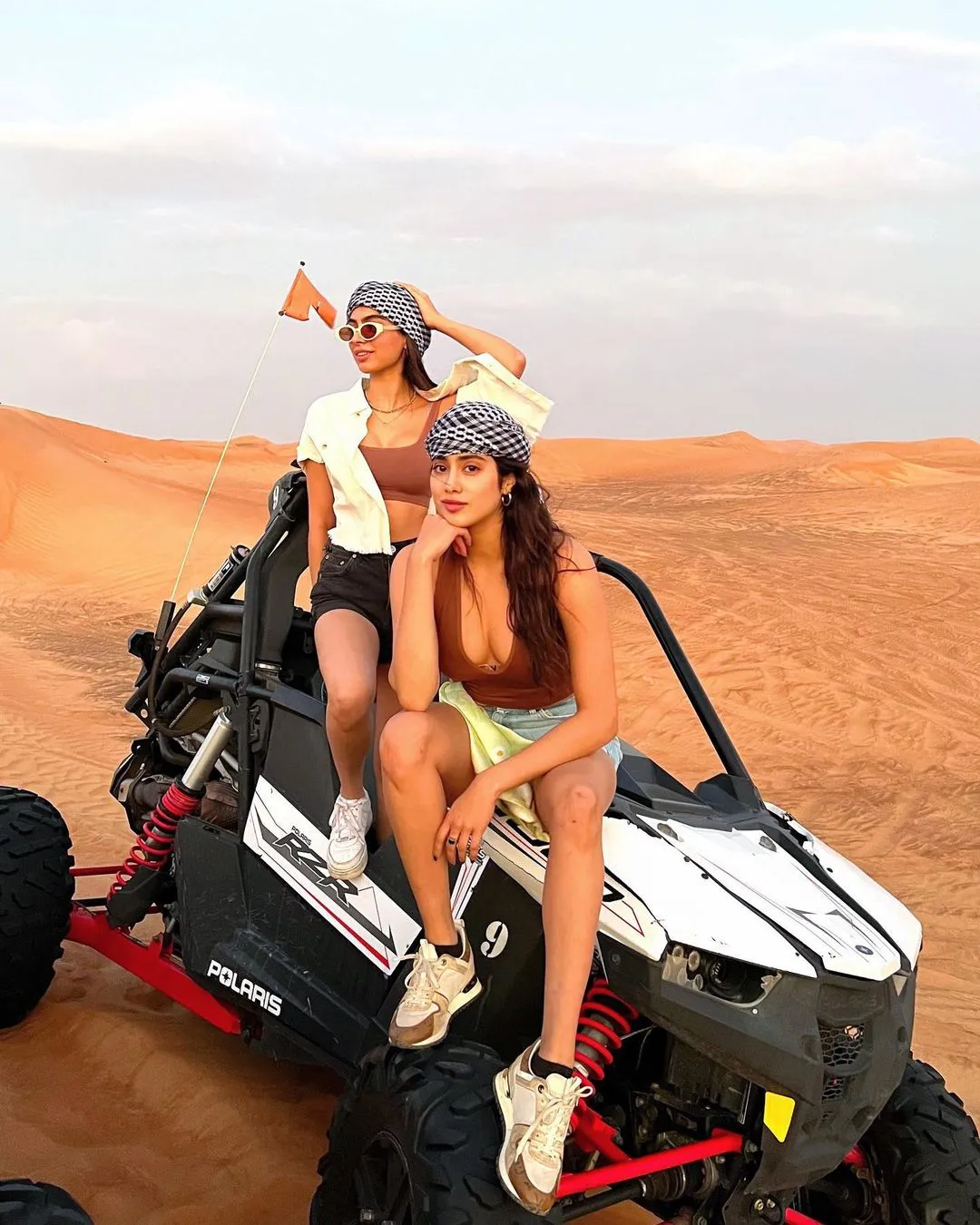 janhvi kapoor desert5 