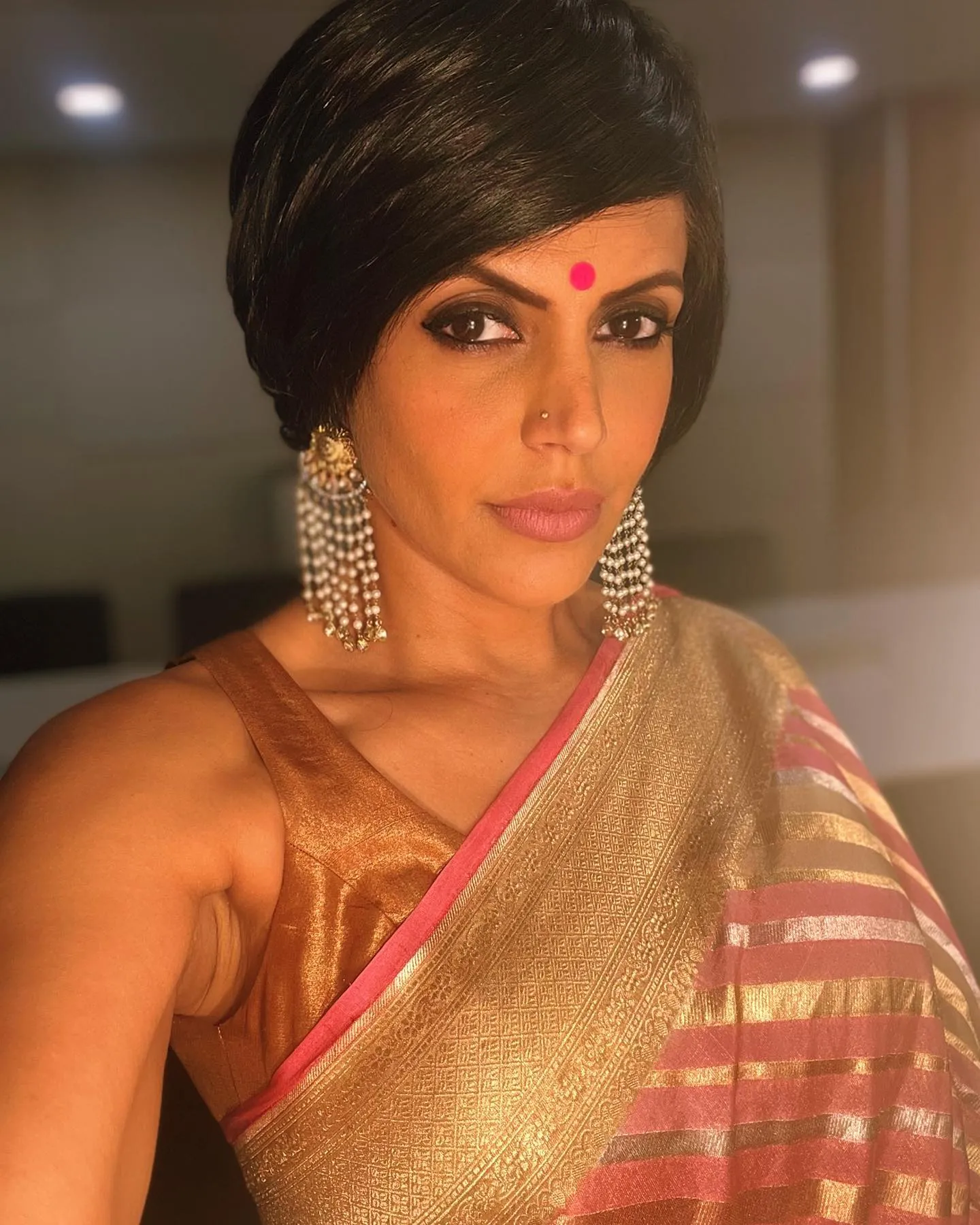 mandirabedi 