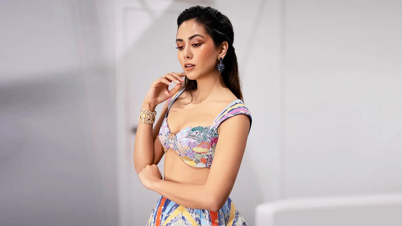 mira rajput lakme fashion week 