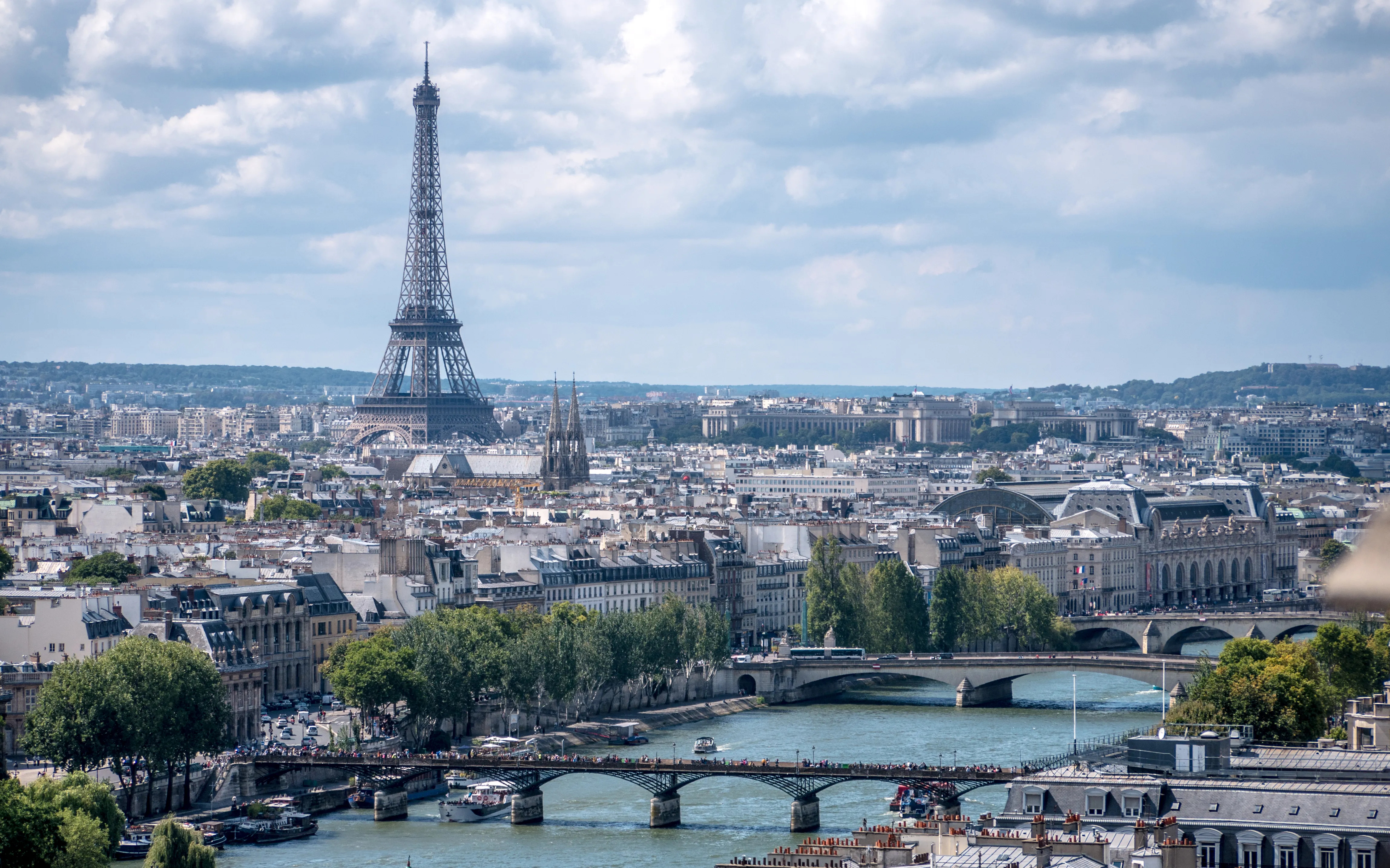  Paris 