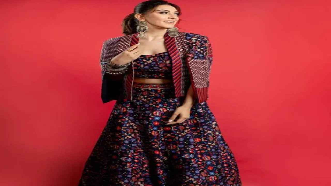  Hansika Motwani