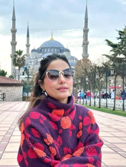 Hina Khan in Turkey