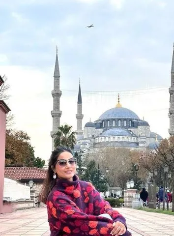 Hina Khan In Turkey