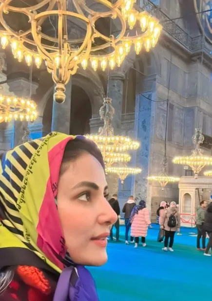 Hina Khan in Turkey