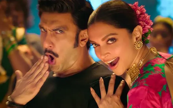  Ranveer  Singh and Deepika 