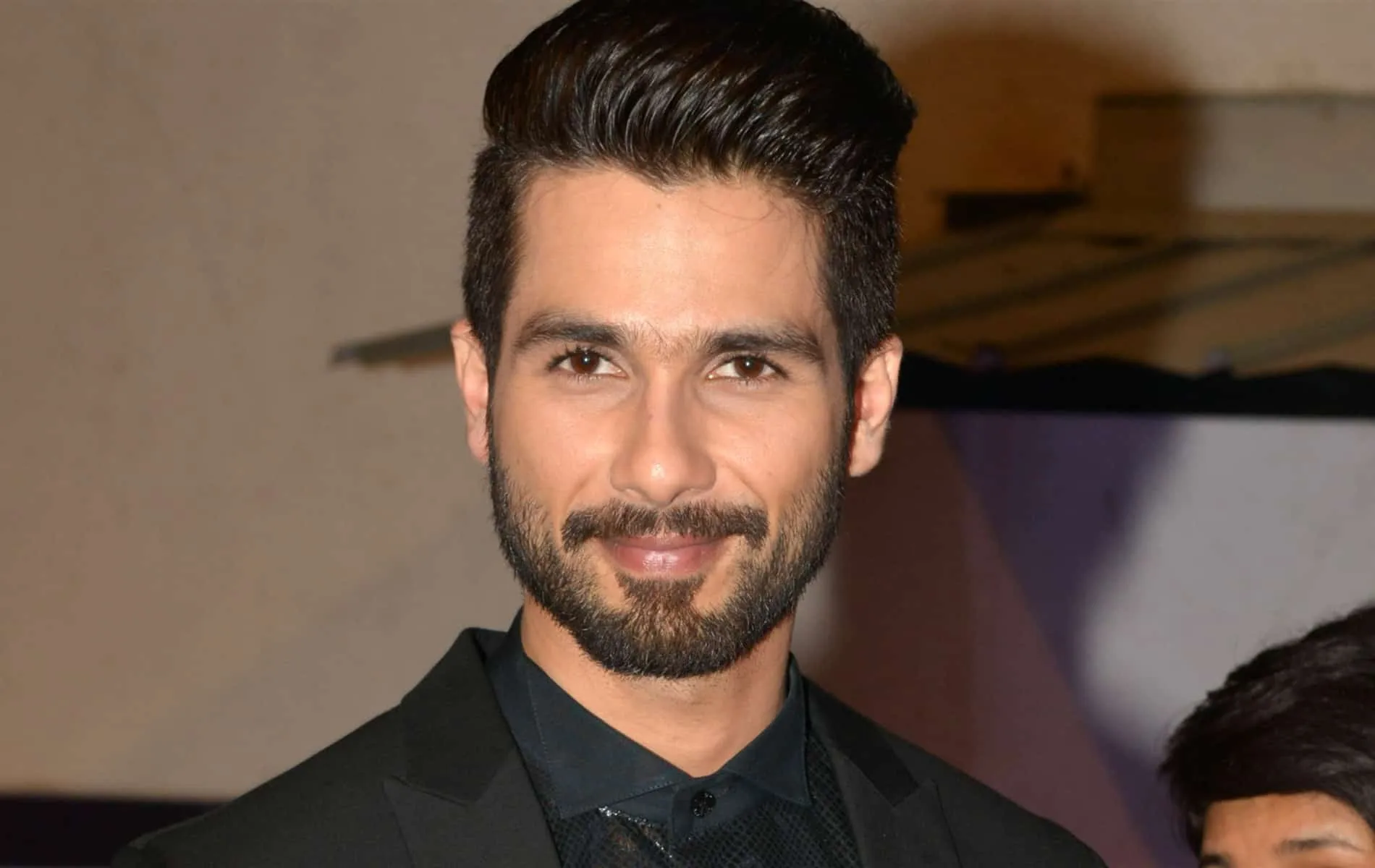 Shahid Kapoor 1 1900x 