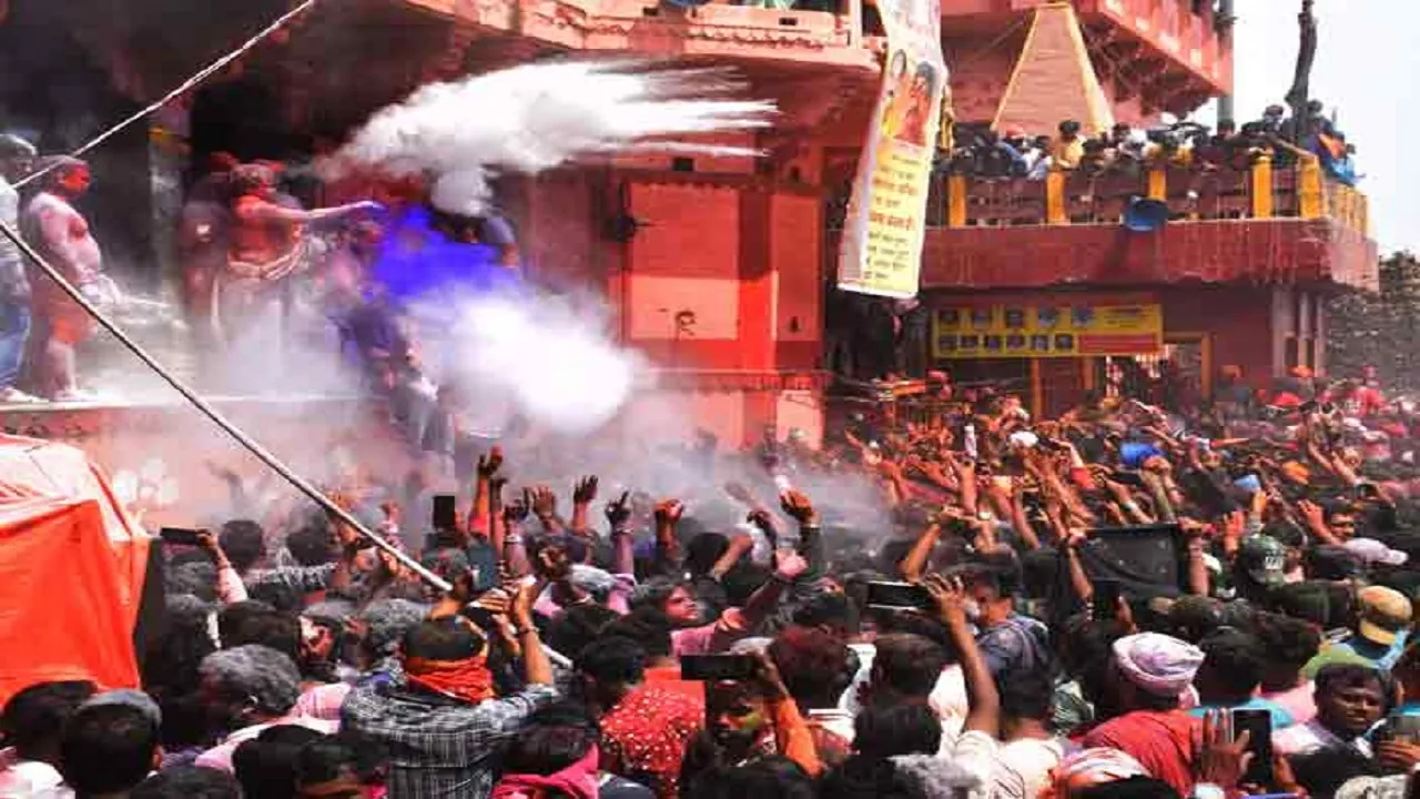bhasma holi1 