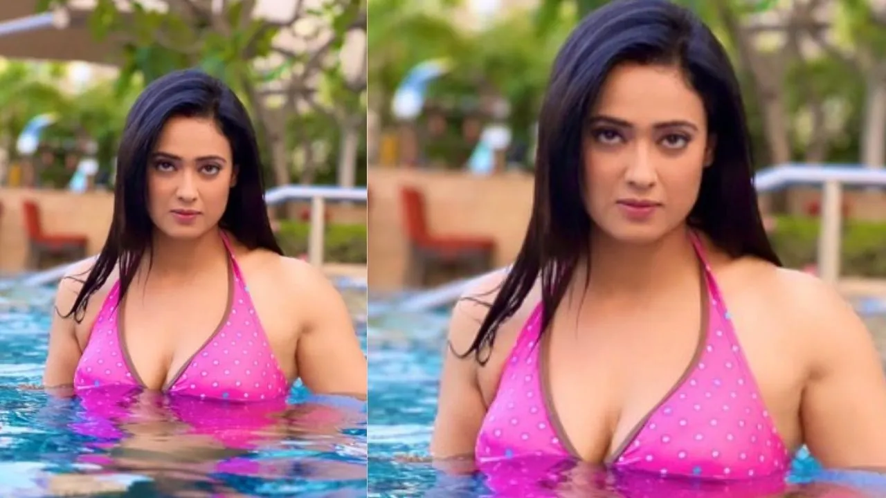 Shweta tiwari bikini look 2 