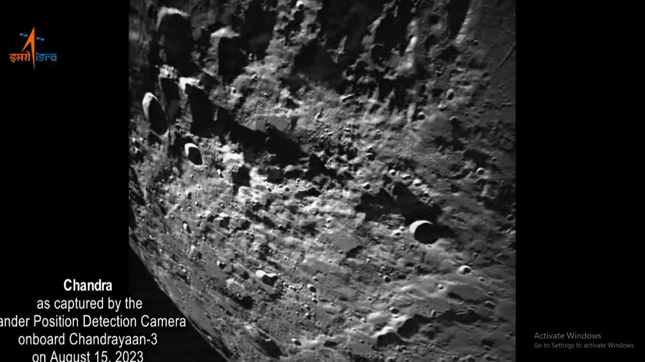 chandrayaan 3 took the picture of the moon