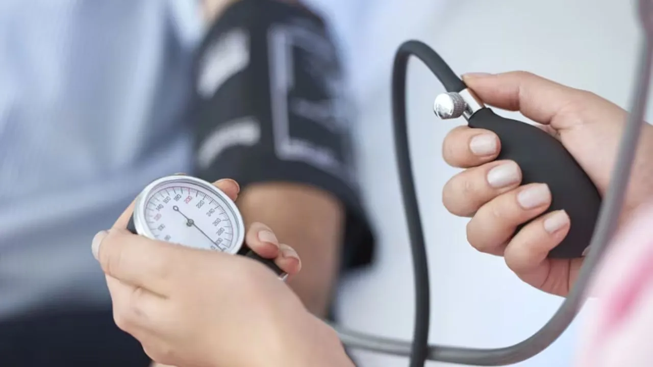 what to eat in low blood pressure