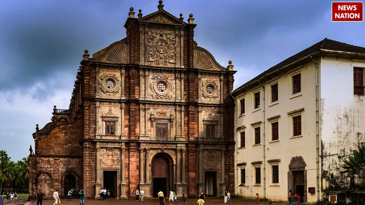 4  Basilica of Bom Jesus  Goa 