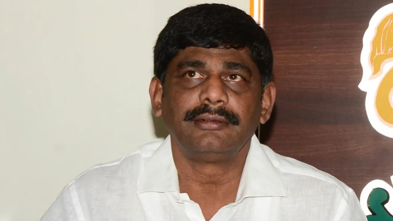 DK Suresh 