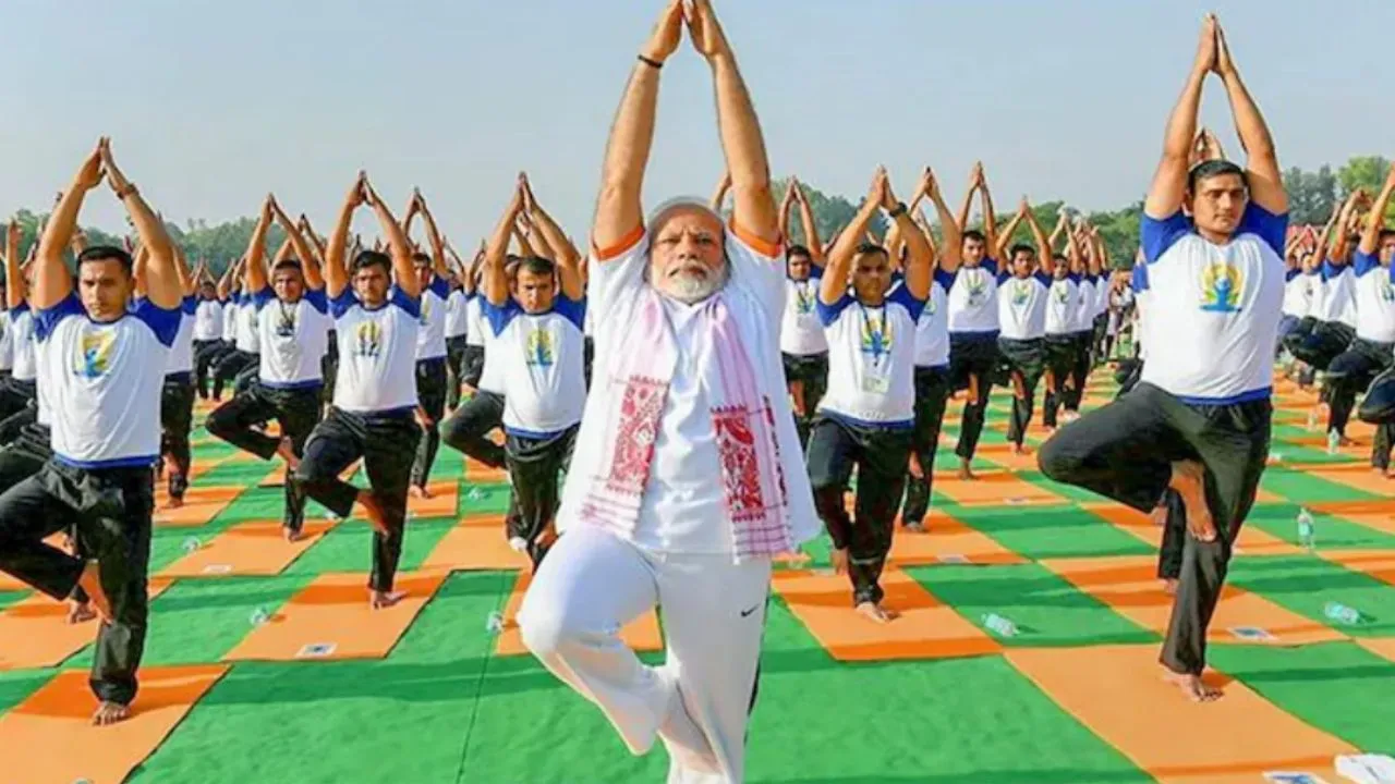 pm modi yoga 