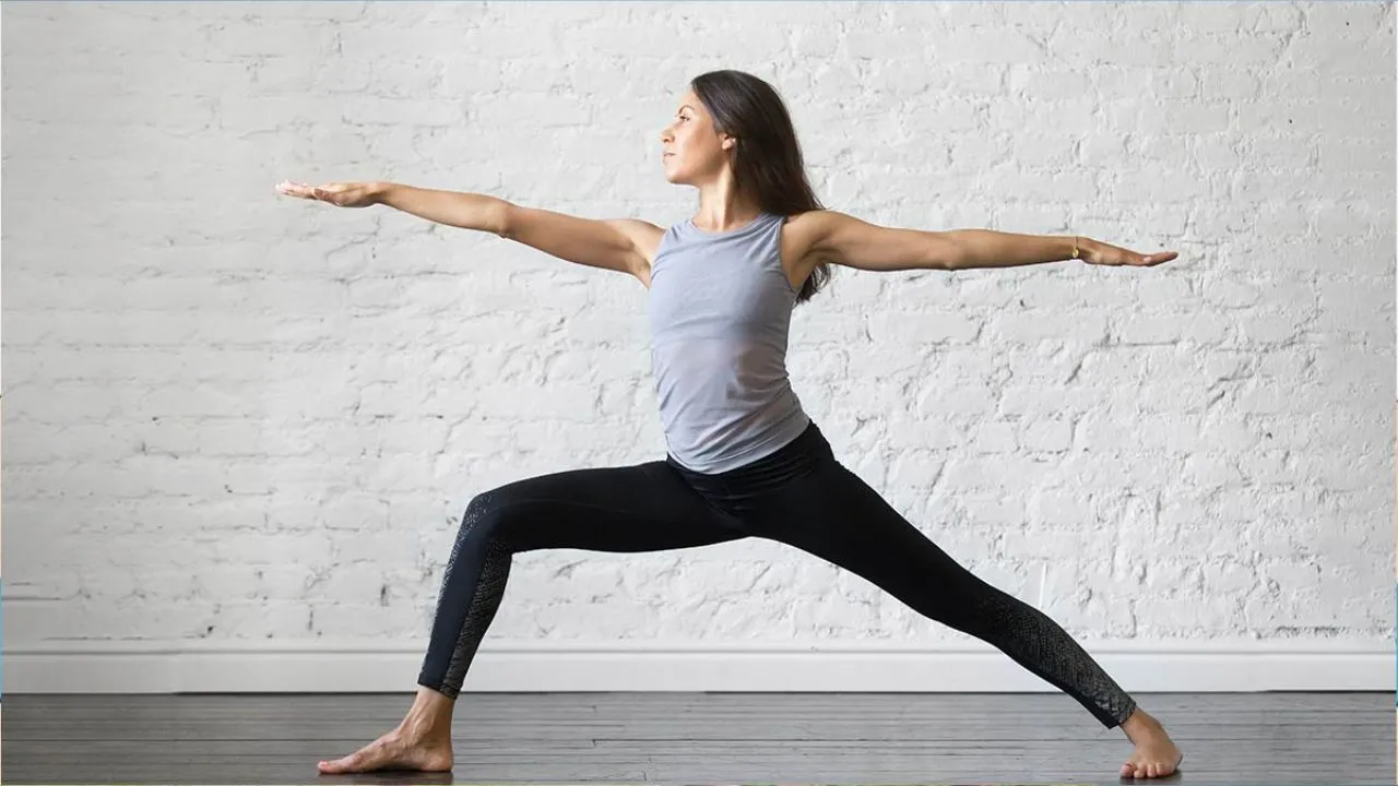Virabhadrasana 