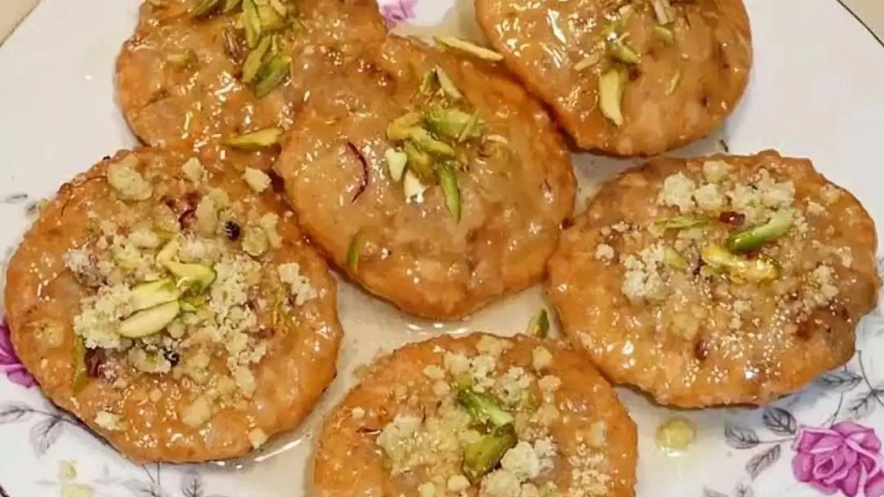 mawa kachori  