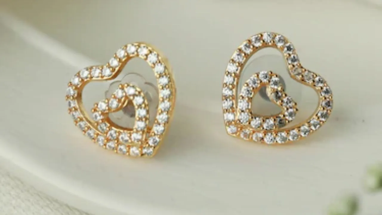 stud earring 