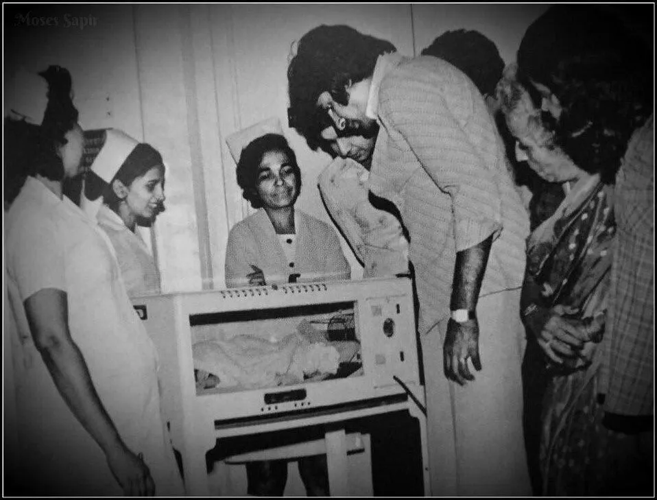 Abhishek Bachchan Birthday: बेटे अभिषेक के बर्थडे पर इमोशनल हुए बिग बी, शेयर की अनसीन फोटो