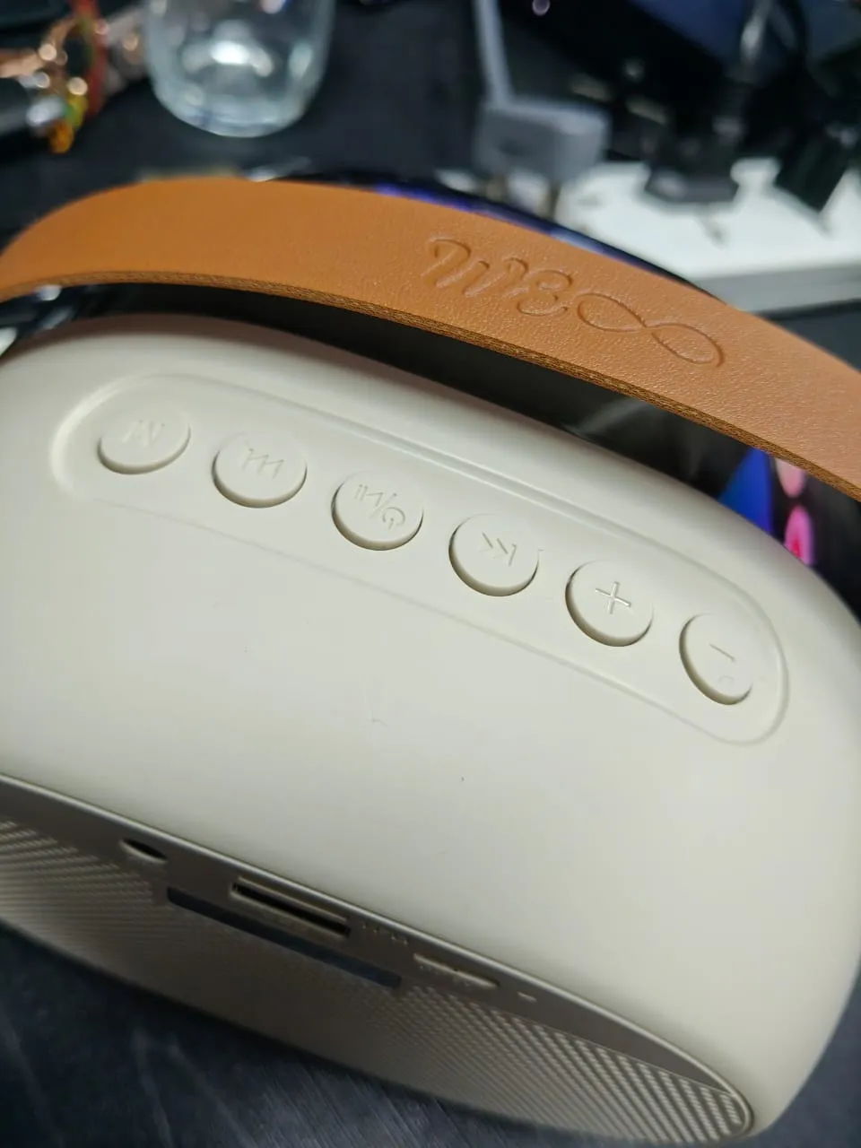 Walta Elite BRIO 1160 Portable Party Speaker Review Buttons