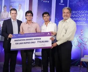 Chris Houghton, Ericsson, Head of India Region, Parth Gaggar, Vijay Jain (Winners,  IIT Roorkee), and Prakash Iyer, CEO Mumbai Indians