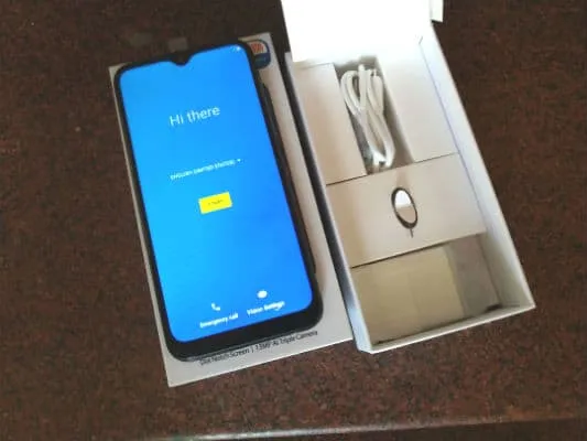 TECNO CAMON i4 First Look
