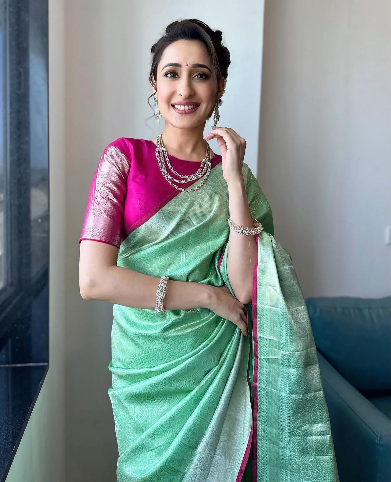 pragya jaiswal in Kanchipuram saree.jpg