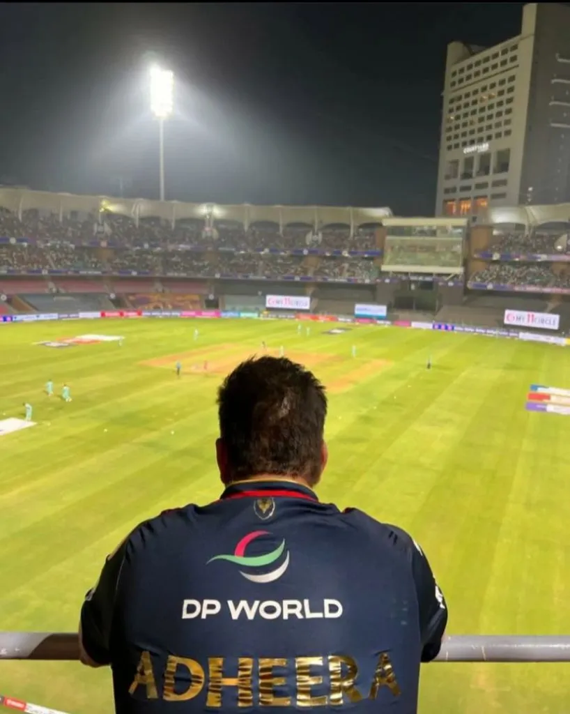 Sanjay Dutt made a visit to a stadium where he enjoyed a huge fanbase