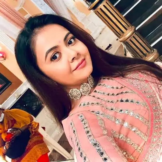 Devoleena Bhattacharjee is in shock as a murder took place in her buliding. She is scared now!