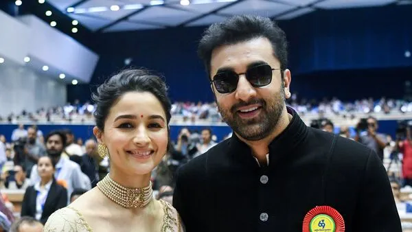 Watch | Why Ranbir Kapoor uses Alia Bhatt's Spotify premium? Netizens say  'RBI needs to hear' | Mint