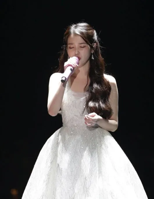 Glorious K-Pop Singer IU To Perform At “2021 Melon Music Awards”<br />
