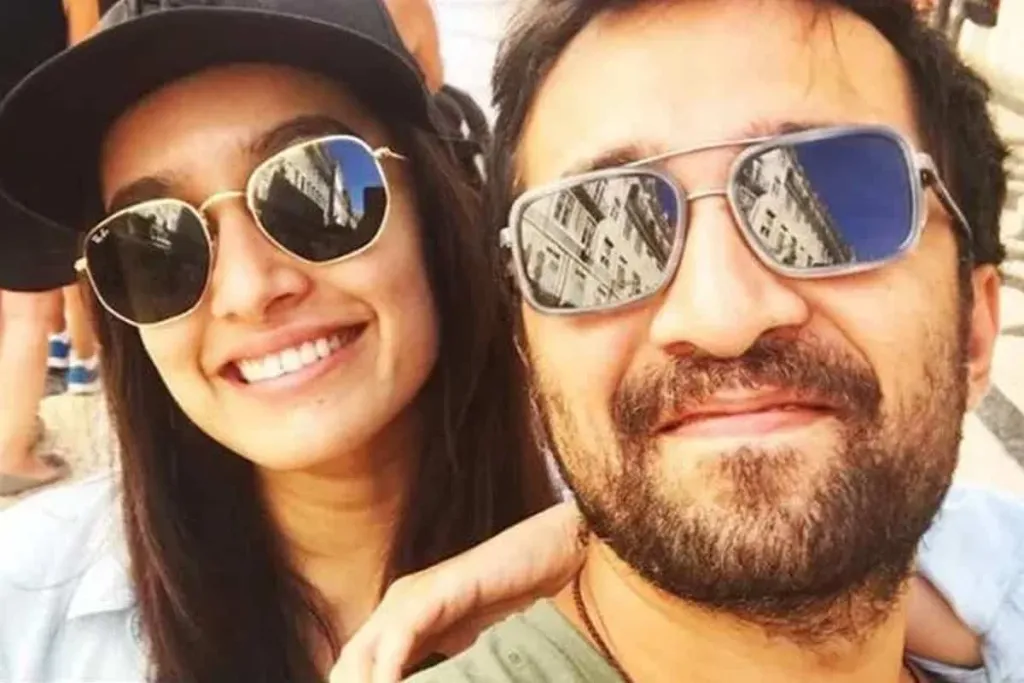 Shraddha Kapoor<br />
Siddhant Kapoor 