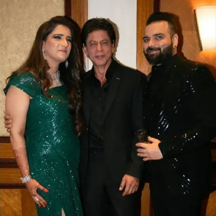 Shah Rukh Khan attends his close friend's wedding in Mumbai