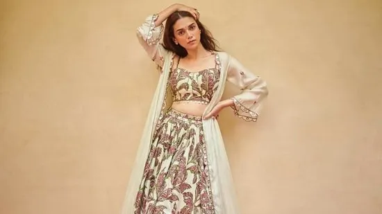 Aditi Rao Hydari aces chic fusion wear in ₹40k Punit Balana ensemble |  Fashion Trends - Hindustan Times