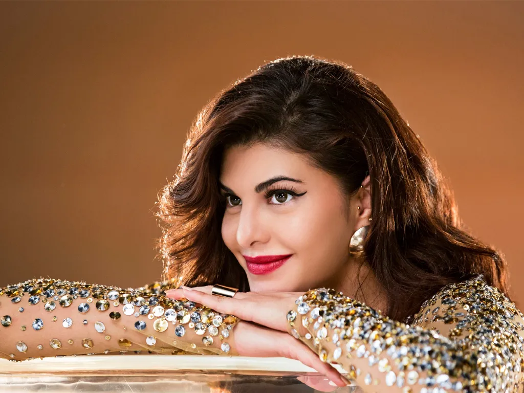 Watch Jacqueline Fernandez coming as ‘Desi Daaru Baatli’ Gadang Rakkamma - The Queen Of Good Times in a pure Desi foot-tapping number Ra Ra Rakkamma from Kichcha Sudeep’s 'Vikrant Rona’