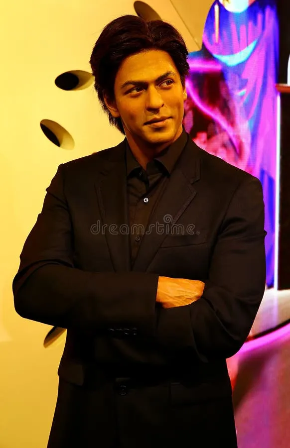 Shahrukh Khan Wax Figure at Madame Tussauds Singapore Editorial Photo -  Image of officier, numerous: 149374396