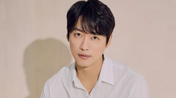 Namgoong Min<br />
