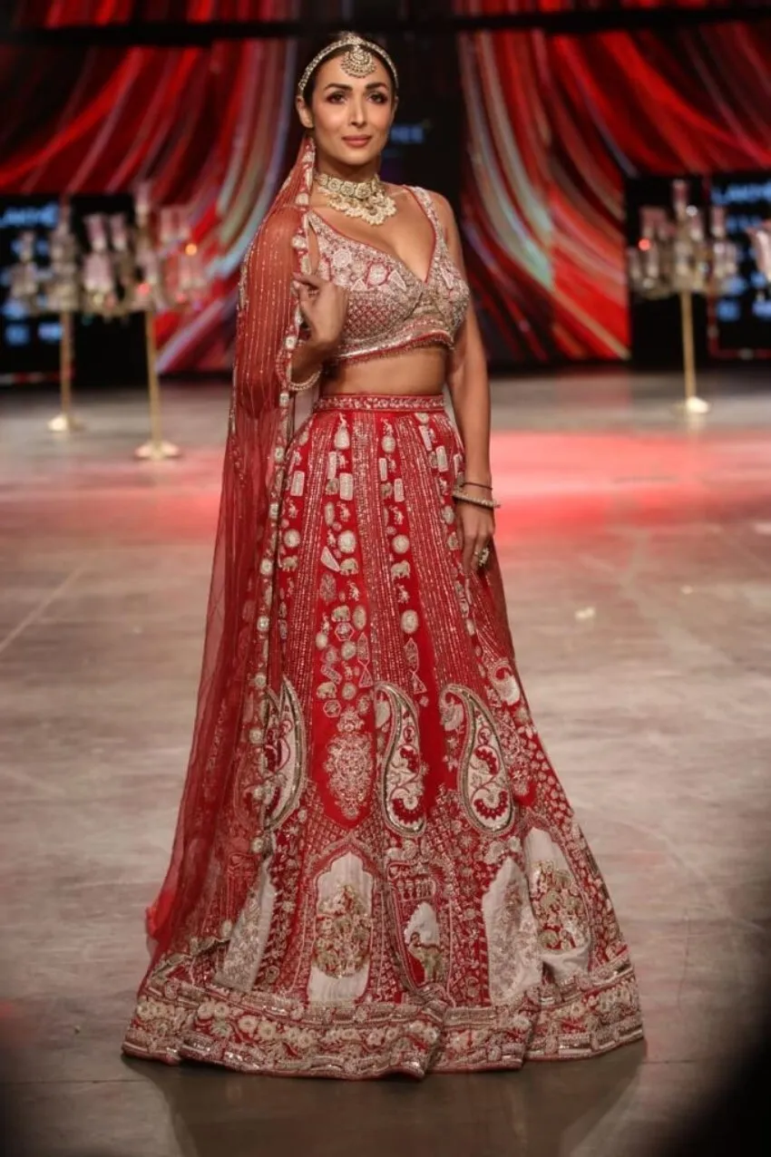 Malaika Arora walk the ramp at Lakme Fashion Week 2021