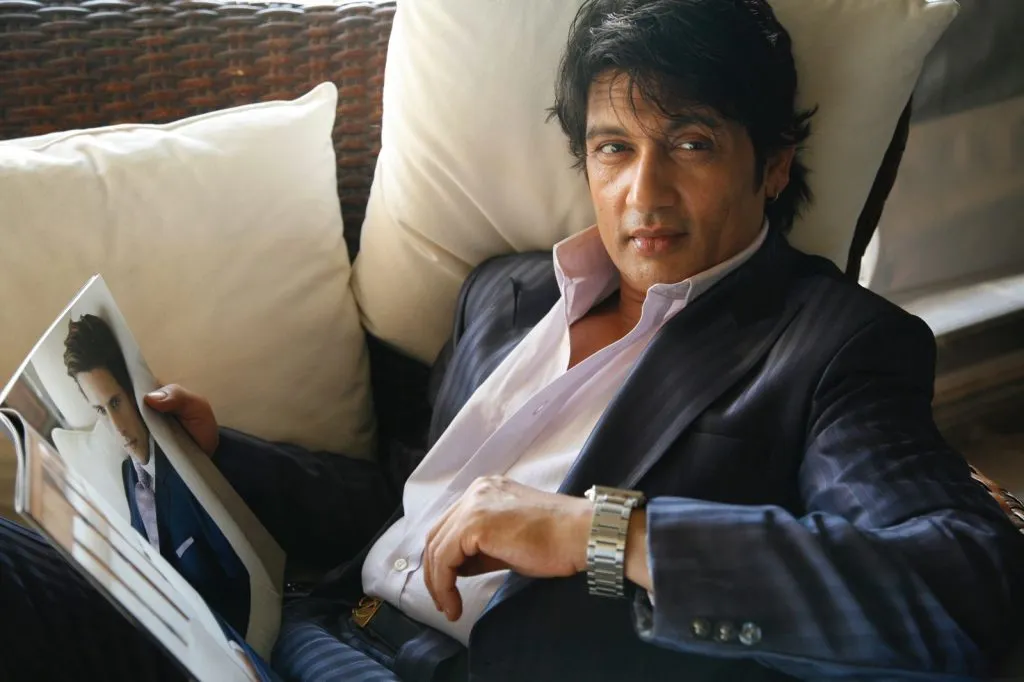 The multi faceted actor, Shekhar Suman is all set to tickle your ribs with India’s Laughter Champion!