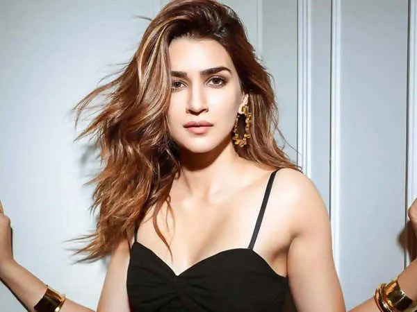 Birthday Special: From The Crew to Ganapath Part 1, 5 Upcoming Films  starring Kriti Sanon | Filmfare.com