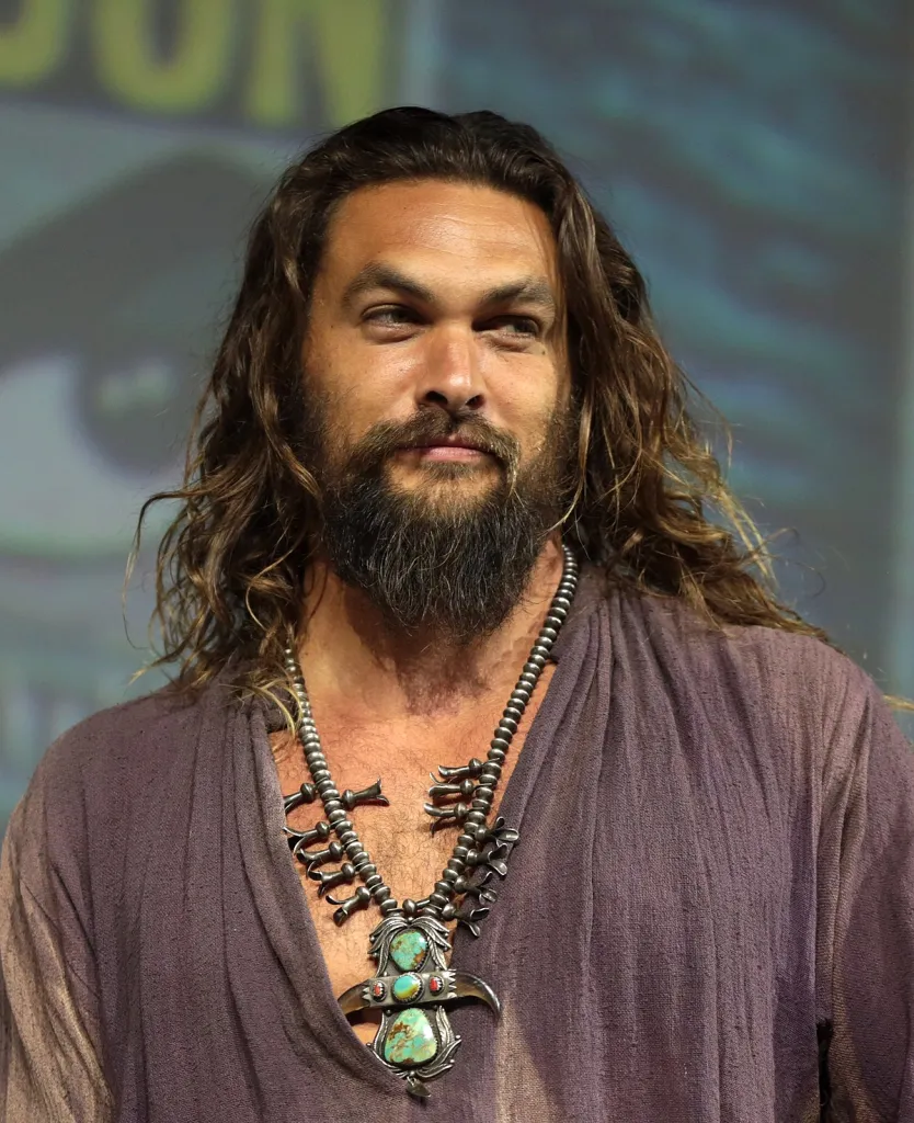 Jason Momoa Dating Eiza González ??