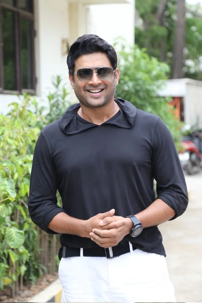 R Madhavan