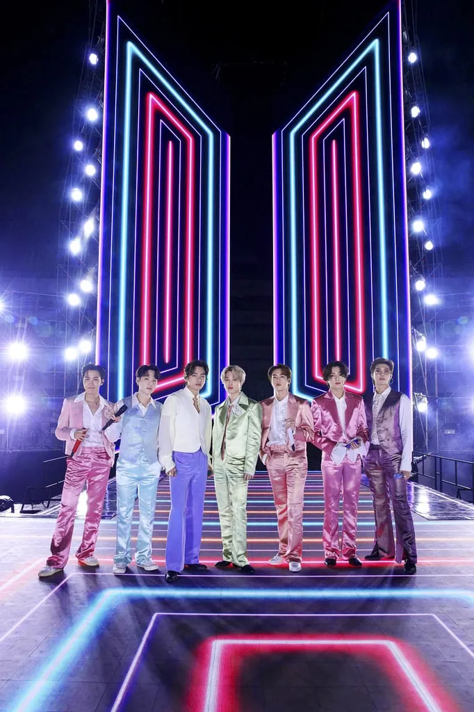 BTS's Rainbow Suits at the AMAs | POPSUGAR Fashion UK