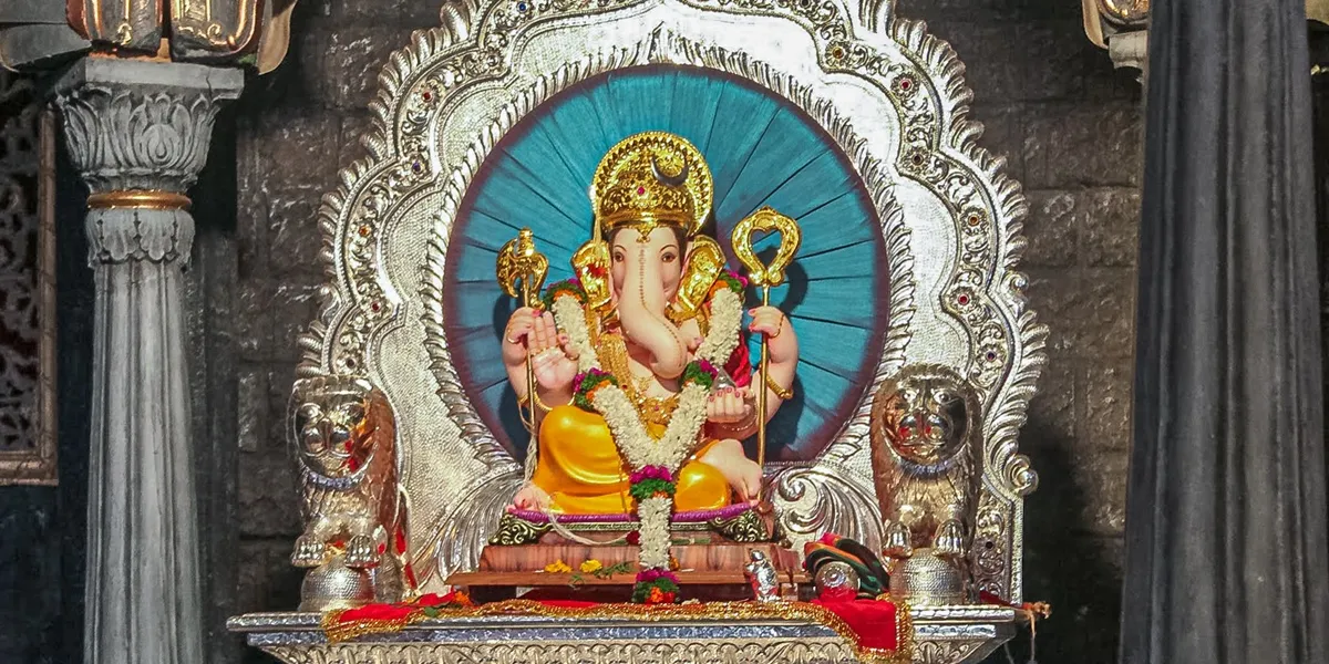 Shri Kasba Ganpati Temple – Pune – Kevin Standage