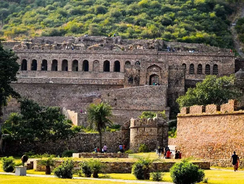 Bhangarh Fort: Uncover The Mystery Behind The Haunted Fort of Raja Bhagwant  Das