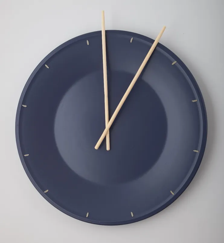 Buy These 5 Grand Wall Clock Online for Your House Décor 