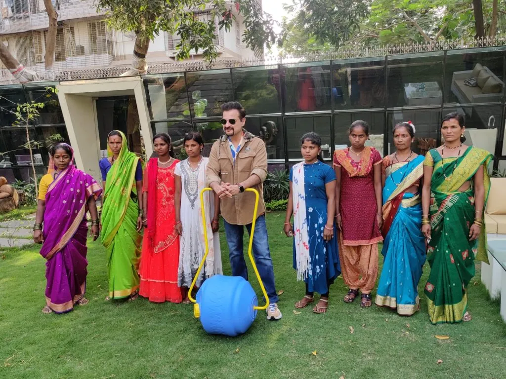 Sanjay Kapoor with Wells on Wheels