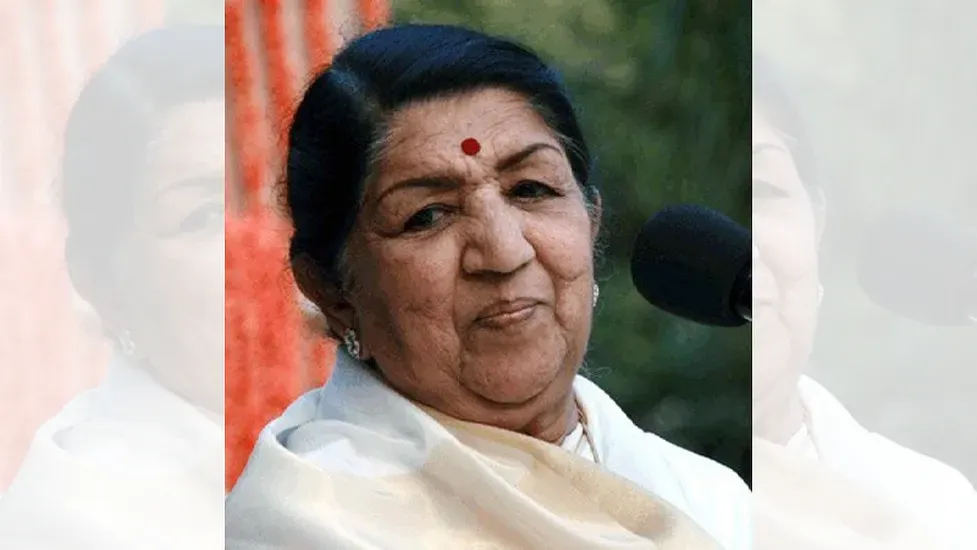 Naam Reh Jayegaa<br />
Lata Mangeshkar