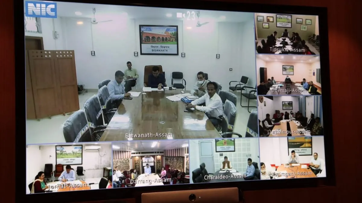 Assam CM Himanta Biswa Sarma holds video conference with the DCs of 17 districts  