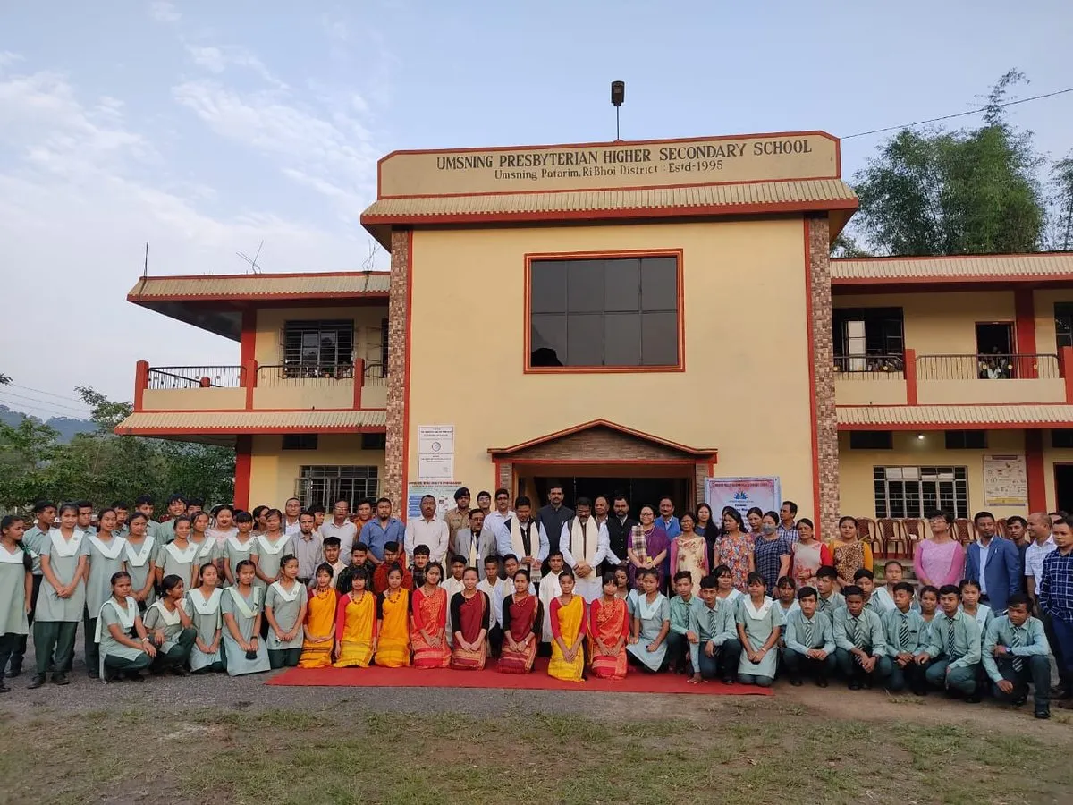 Dharmendra Pradhan visits Umsning Presbyterian School   